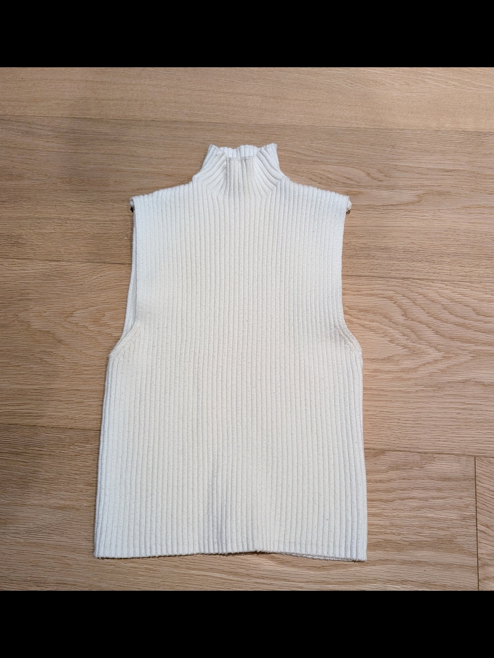 Zara Cream Ribbed Mock-Neck Sleeveless Top